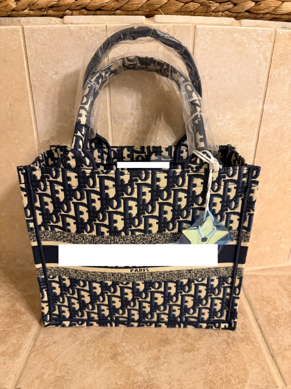 Large-tote Dark Blue and Cream Patterned
